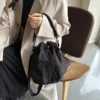 Sac épaule bandoulière grande capacité main cordon unique – Image 3